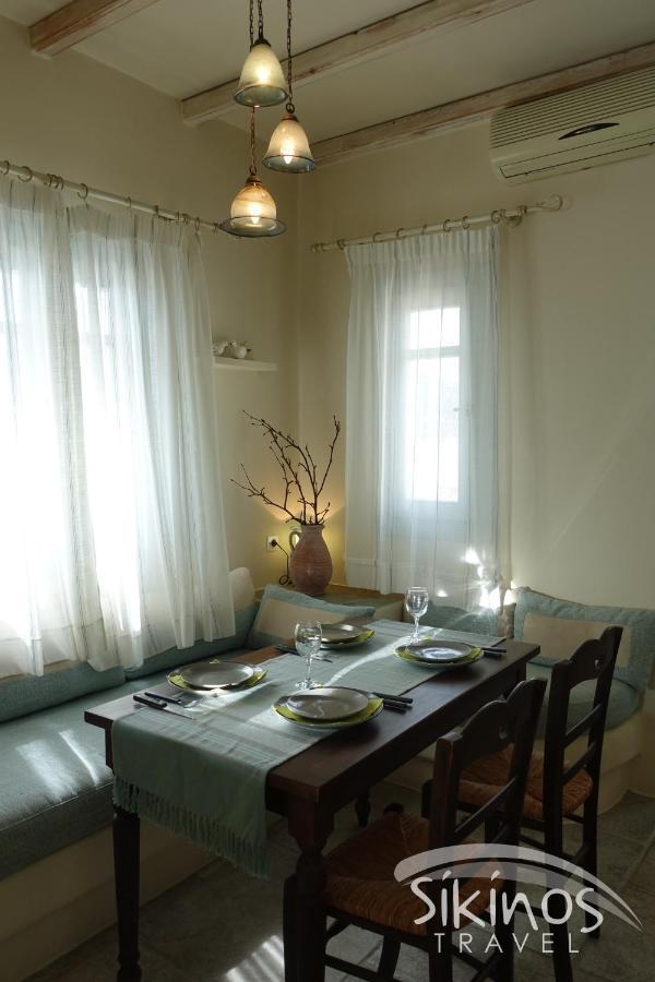 Síkinos Traditional Apartment In Kastro מראה חיצוני תמונה